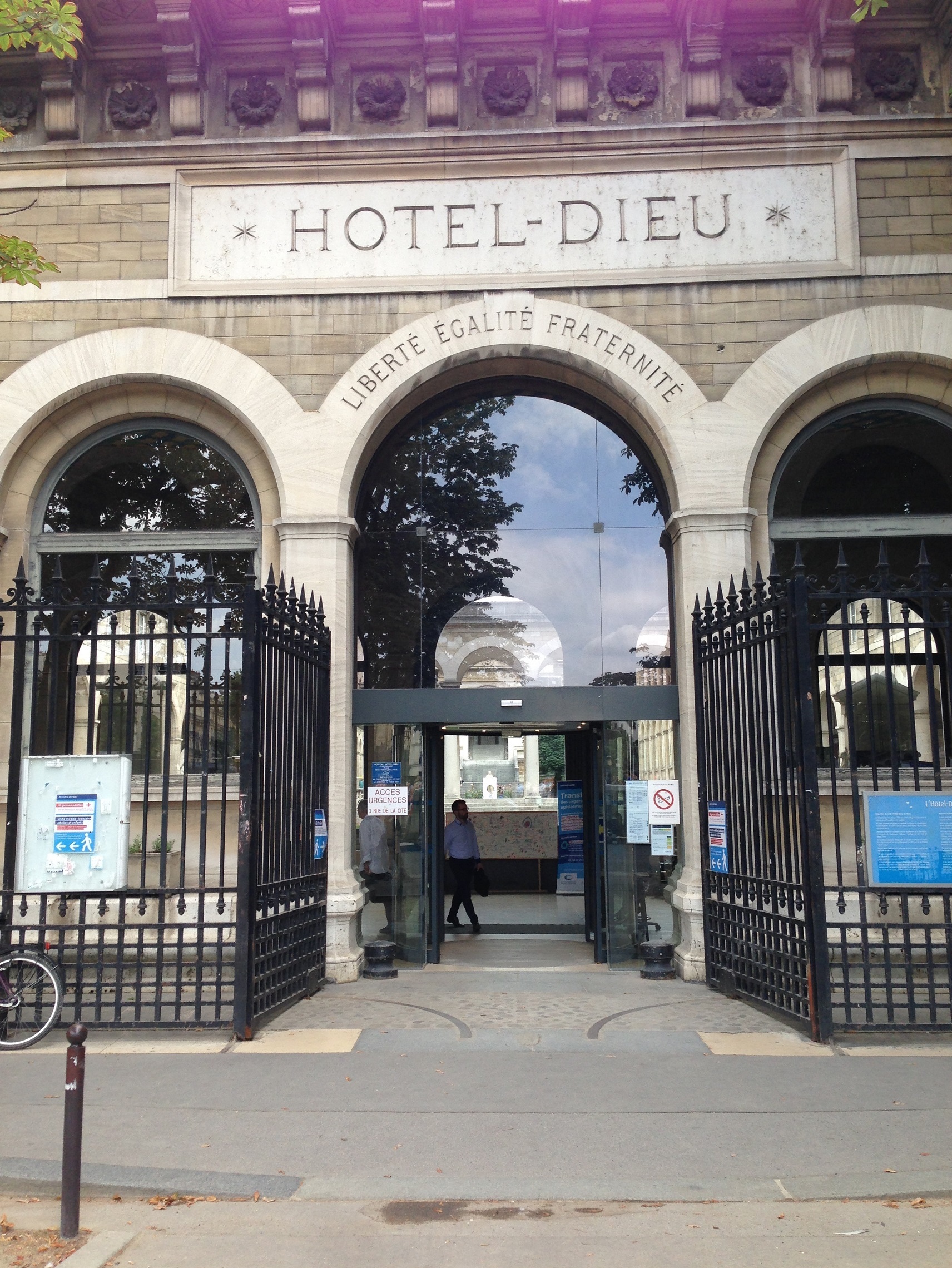 HOTEL DIEU